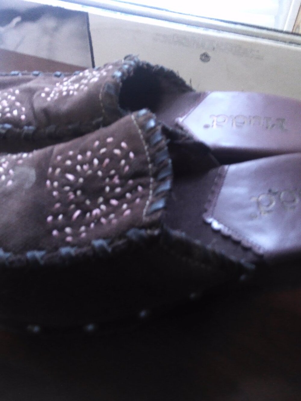 Mudd Suede Clogs - Picture 4 of 9